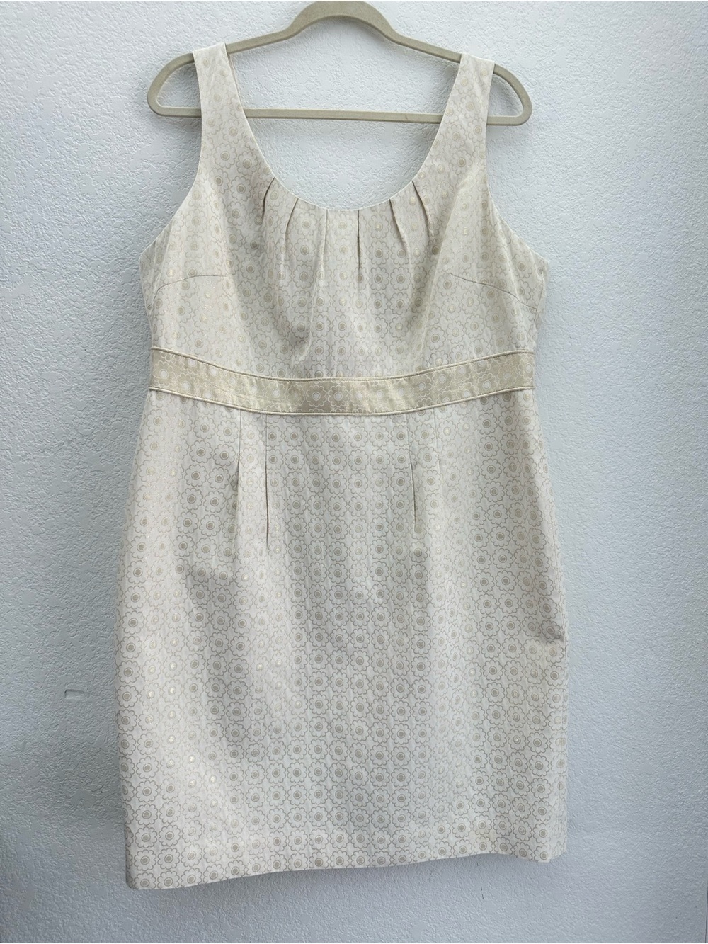 Boden Metallic Floral Brocade Shift Dress Cream Gold Pleated Neckline US 14R
